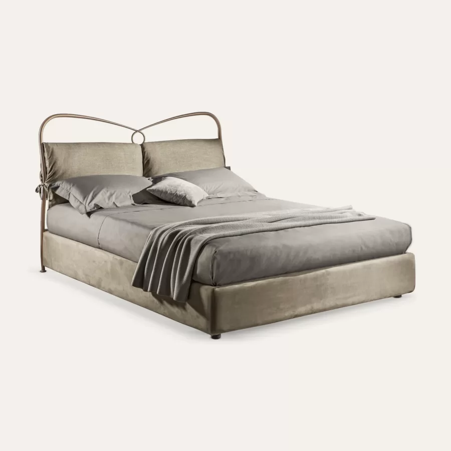 Pat St. Tropez padded frame Cantori, mobilier italian, vedere de ansamblu
