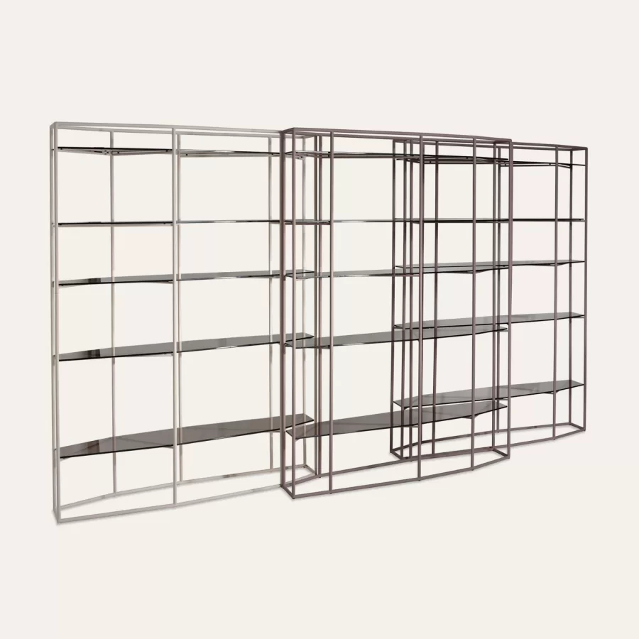 Biblioteca Diadema Cantori, autoportanta asimetrica cu structura integrata din fier si polite de 3 mm, latime 151 cm