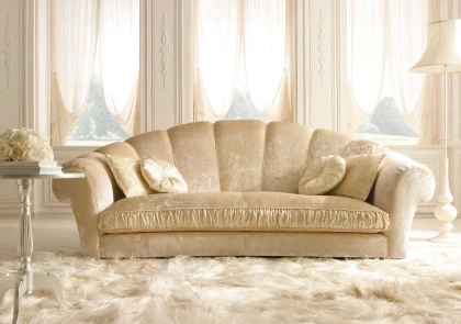 Canapea clasica pentru living